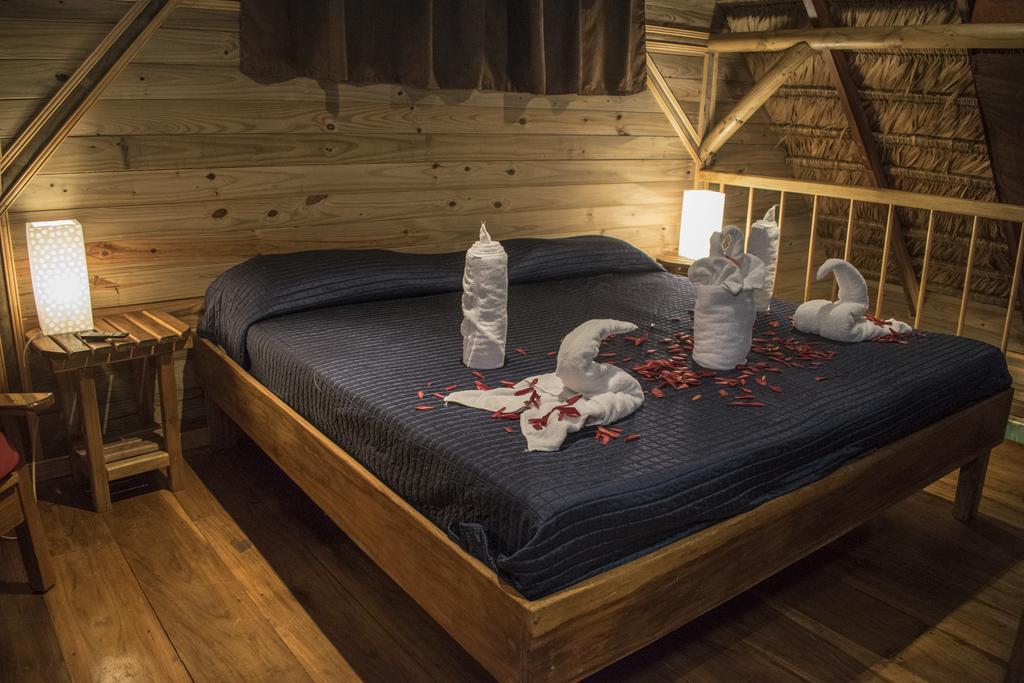 Hotel Bugabutik Puerto Viejo de Talamanca Экстерьер фото