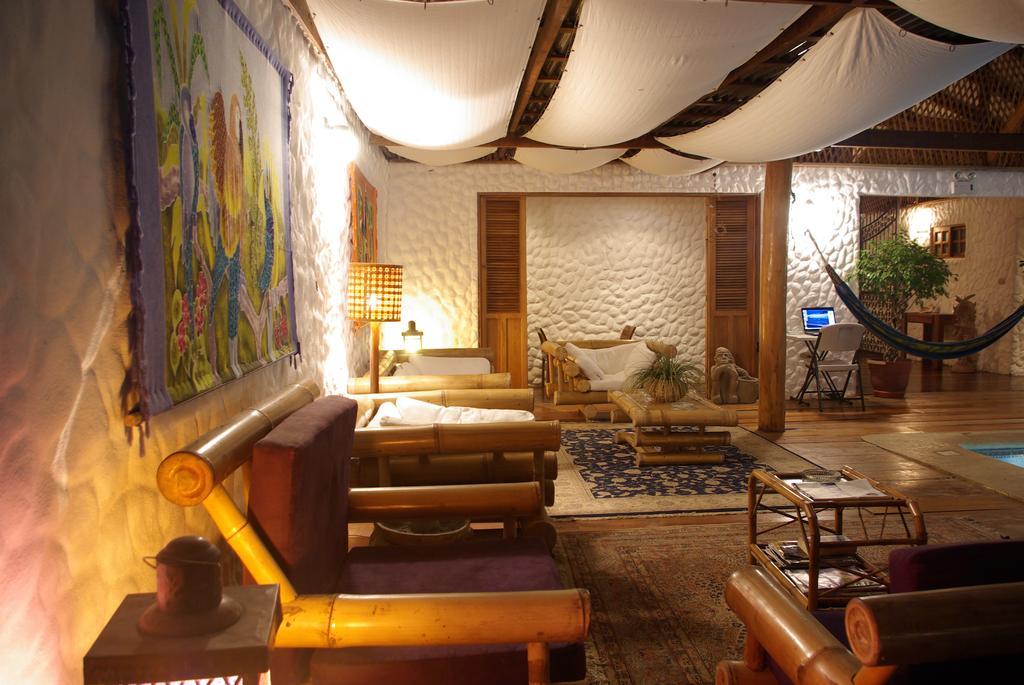 Hotel Bugabutik Puerto Viejo de Talamanca Экстерьер фото